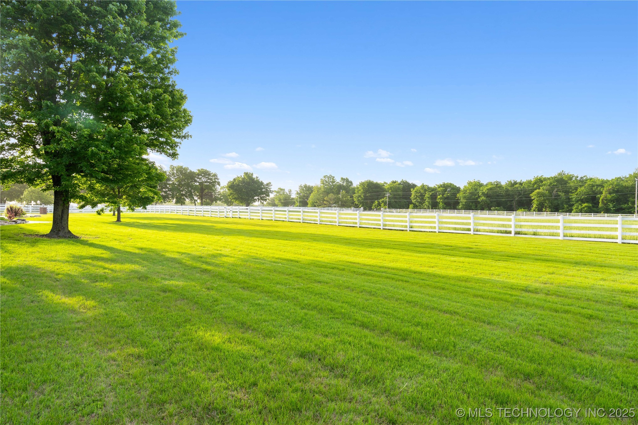 Bixby, Oklahoma, 74008, United States, 4 Bedrooms Bedrooms, ,5 BathroomsBathrooms,Residential,For Sale,1837310