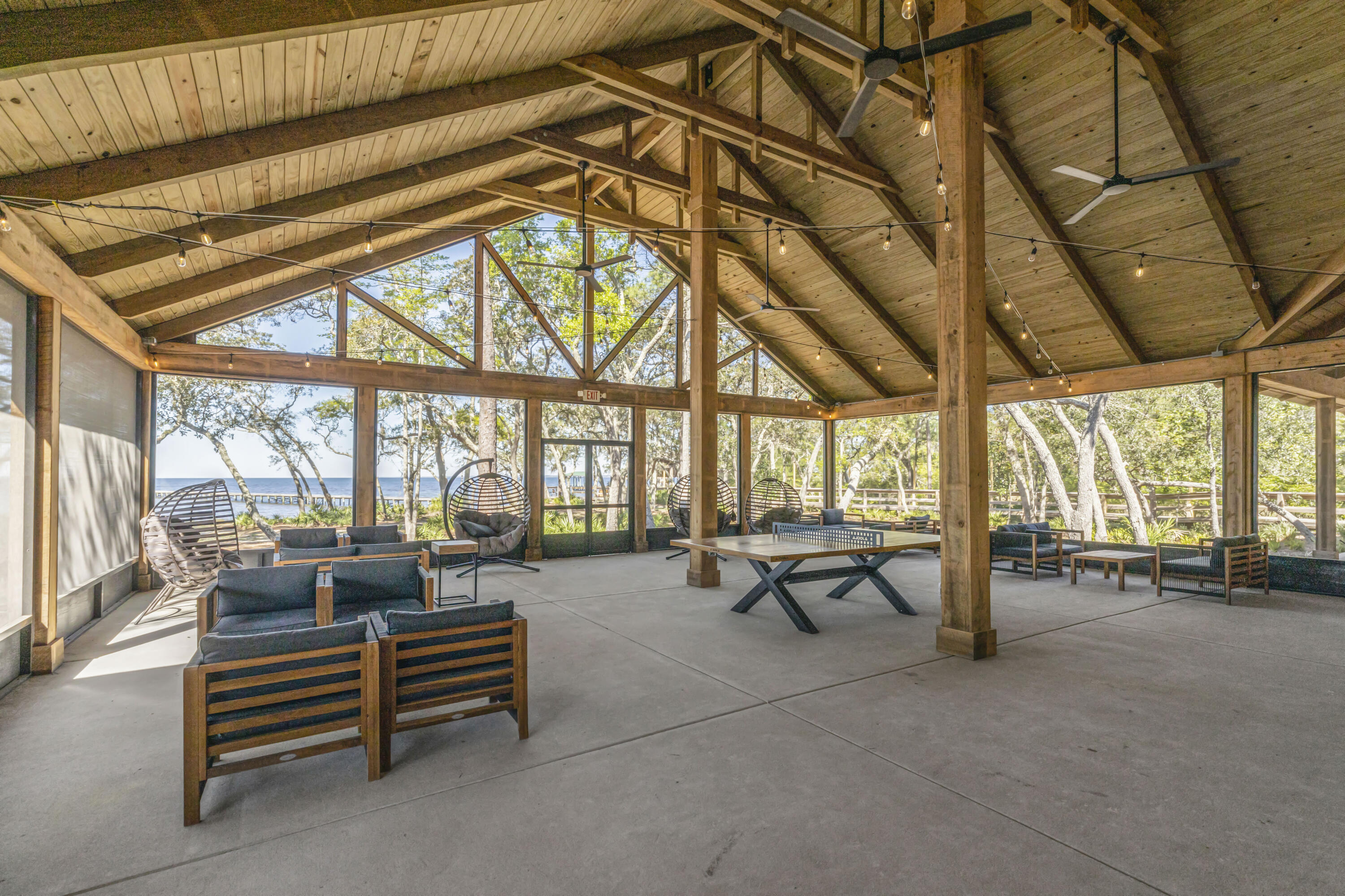 Freeport, Florida, 32439, United States, 4 Bedrooms Bedrooms, ,3 BathroomsBathrooms,Residential,For Sale,1876271