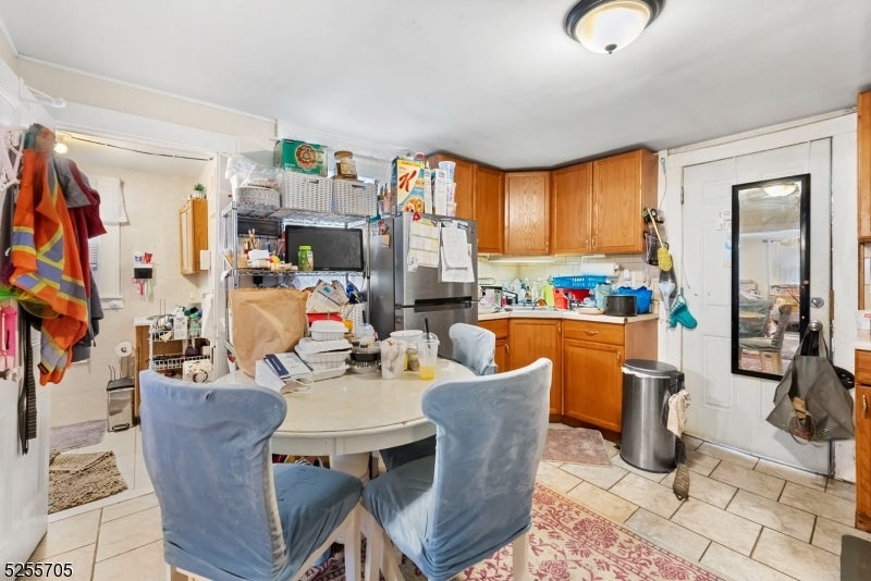 Belleville Twp., New Jersey, 07109, United States, ,2 BathroomsBathrooms,Residential,For Sale,1980231