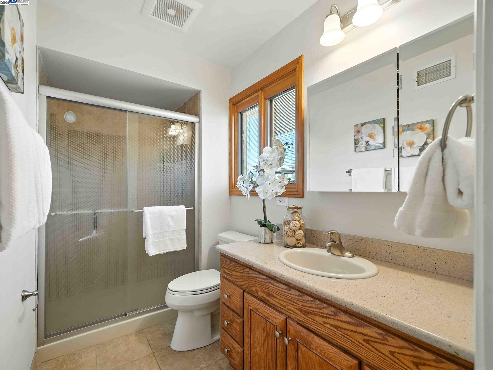 Livermore, California, 94550, United States, 4 Bedrooms Bedrooms, ,2 BathroomsBathrooms,Residential,For Sale,1901124