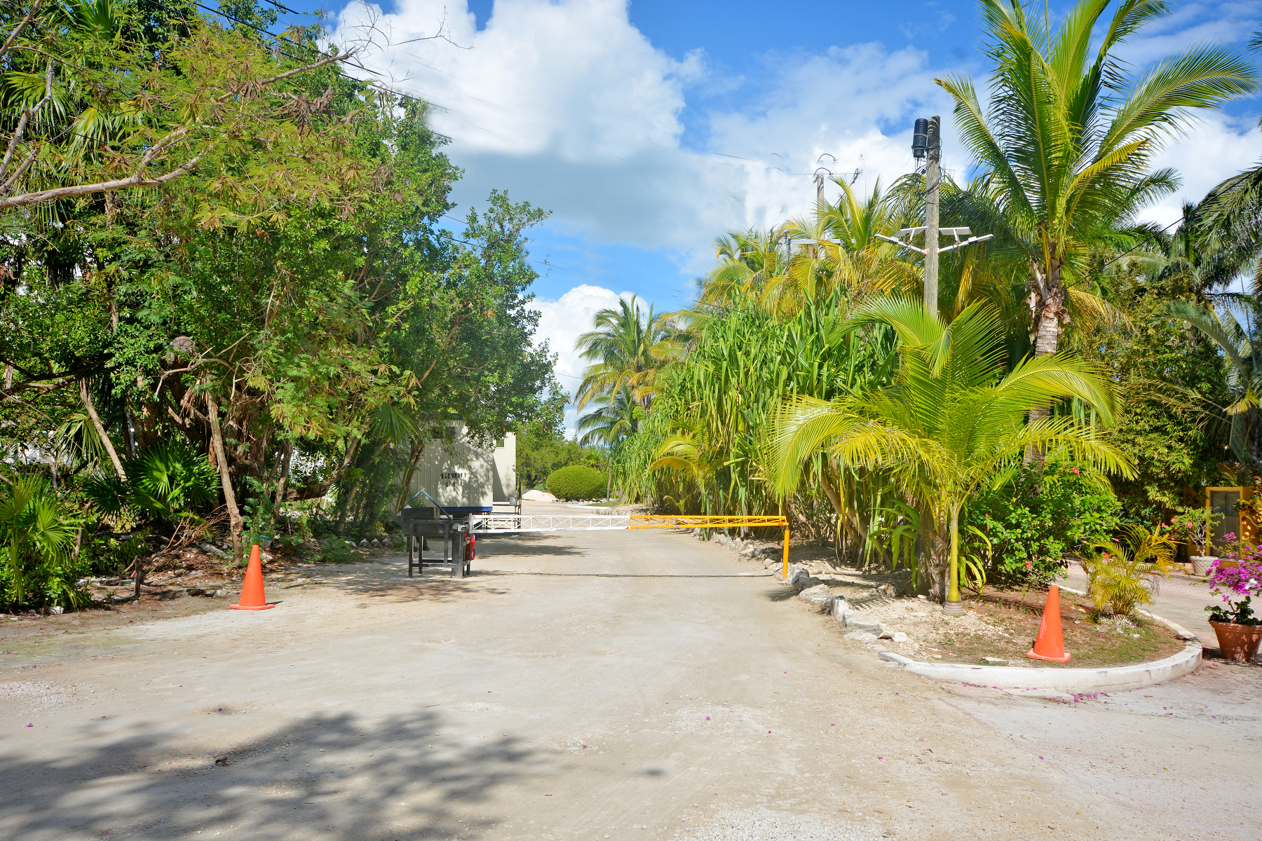  MIXED USE LOT WITHIN BEACH SIDE DEVELOPMENT - 物件實景