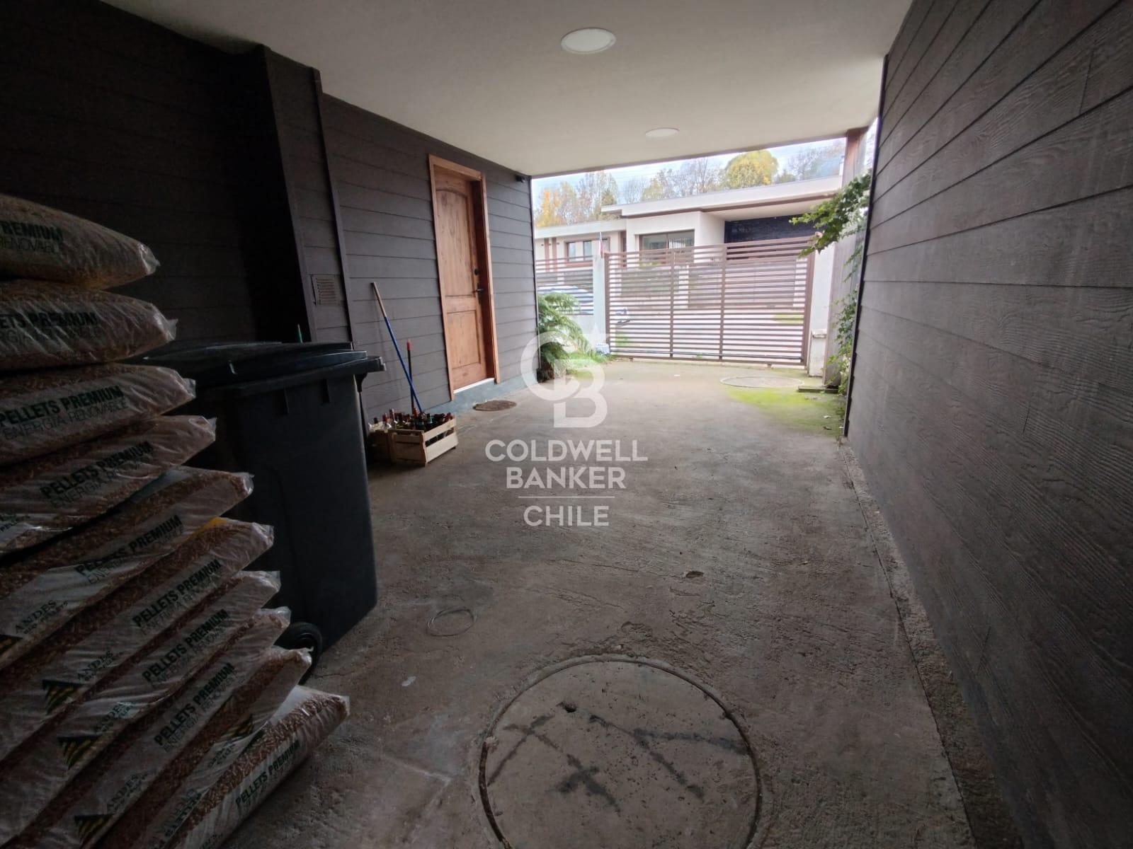 Osorno, Chile, 4 Bedrooms Bedrooms, ,3 BathroomsBathrooms,Residential,For Sale,1962778