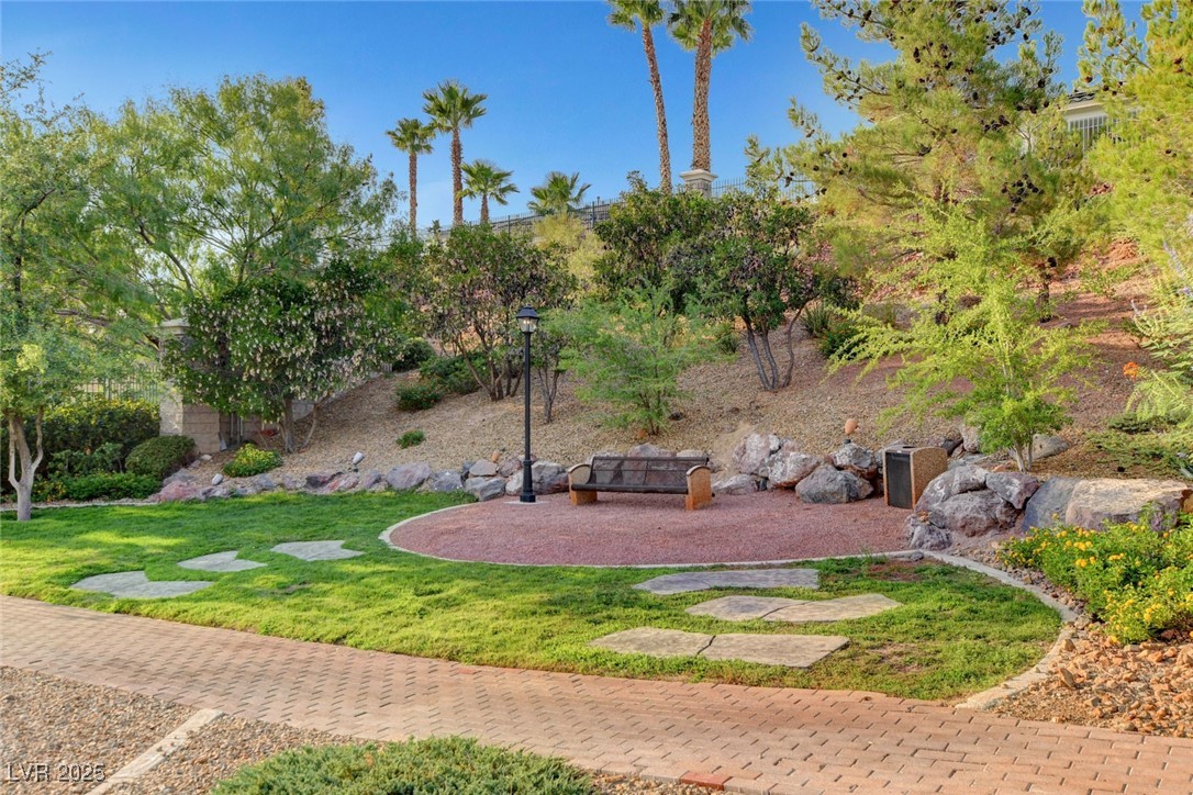 Henderson, Nevada, 89052, United States, 5 Bedrooms Bedrooms, ,4 BathroomsBathrooms,Residential,For Sale,1989374