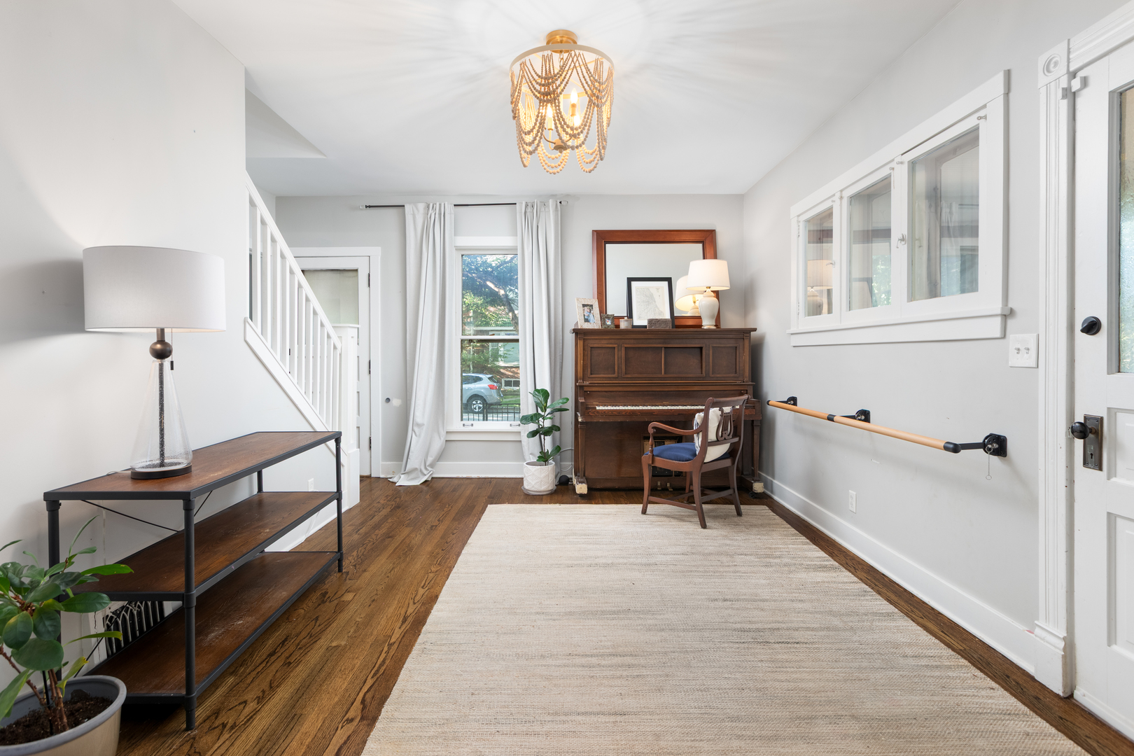 Naperville, Illinois, 60540, United States, 4 Bedrooms Bedrooms, ,3 BathroomsBathrooms,Residential,For Sale,1989489