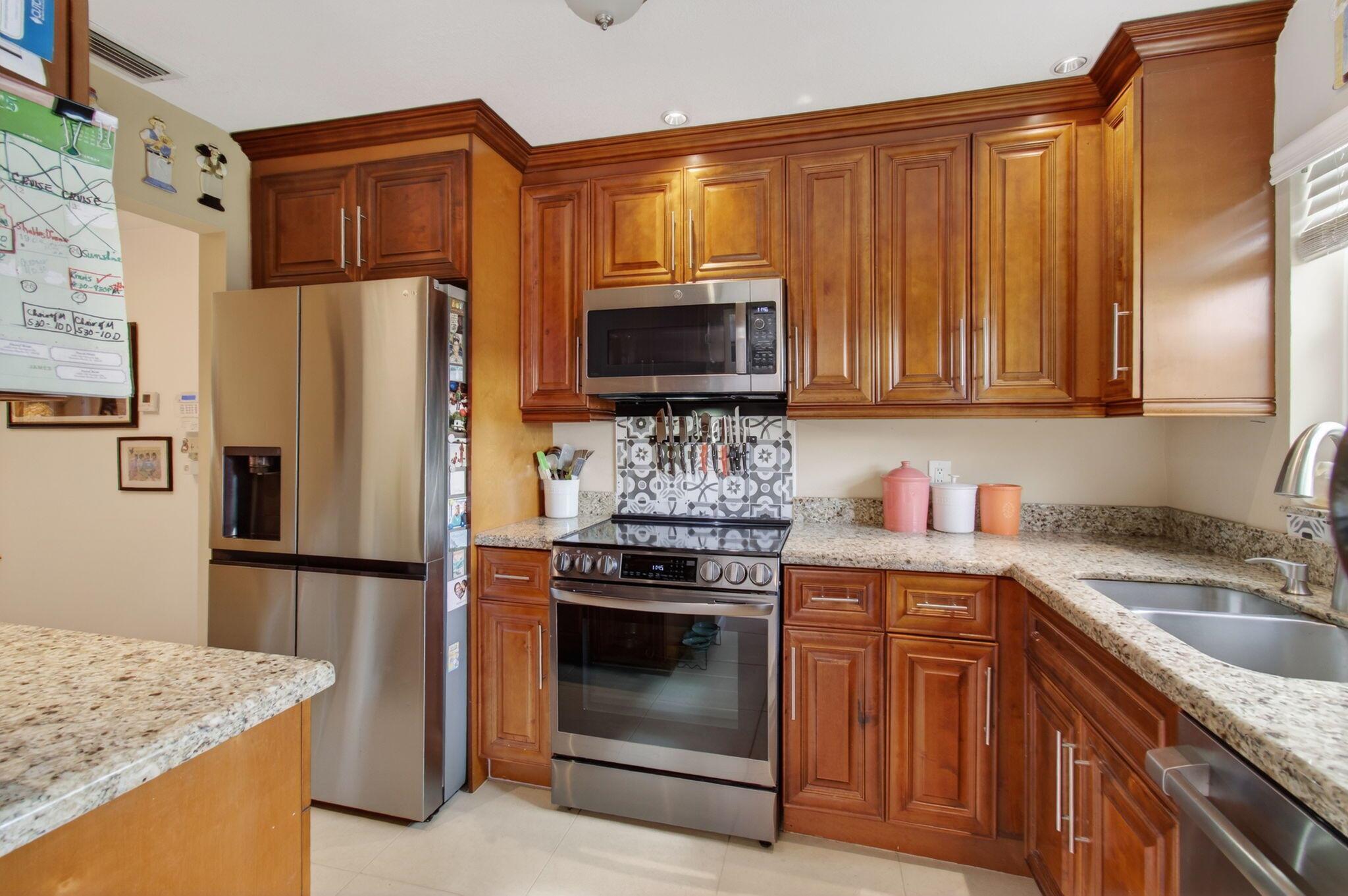 Boynton Beach, Florida, 33426, United States, 3 Bedrooms Bedrooms, ,2 BathroomsBathrooms,Residential,For Sale,2005438