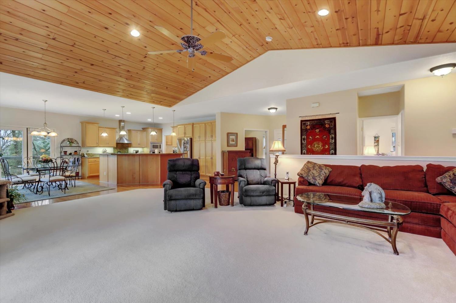 Grass Valley, California, 95949, United States, 3 Bedrooms Bedrooms, ,2 BathroomsBathrooms,Residential,For Sale,1707407