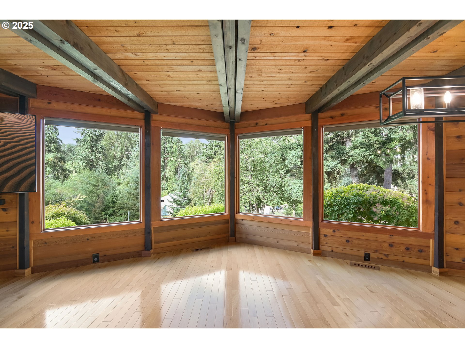 Kalama, Washington, 98625, United States, 3 Bedrooms Bedrooms, ,2 BathroomsBathrooms,Residential,For Sale,1988010