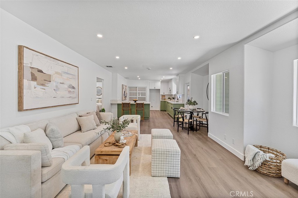 Pasadena, California, 91106, United States, 2 Bedrooms Bedrooms, ,2 BathroomsBathrooms,Residential,For Sale,1904440