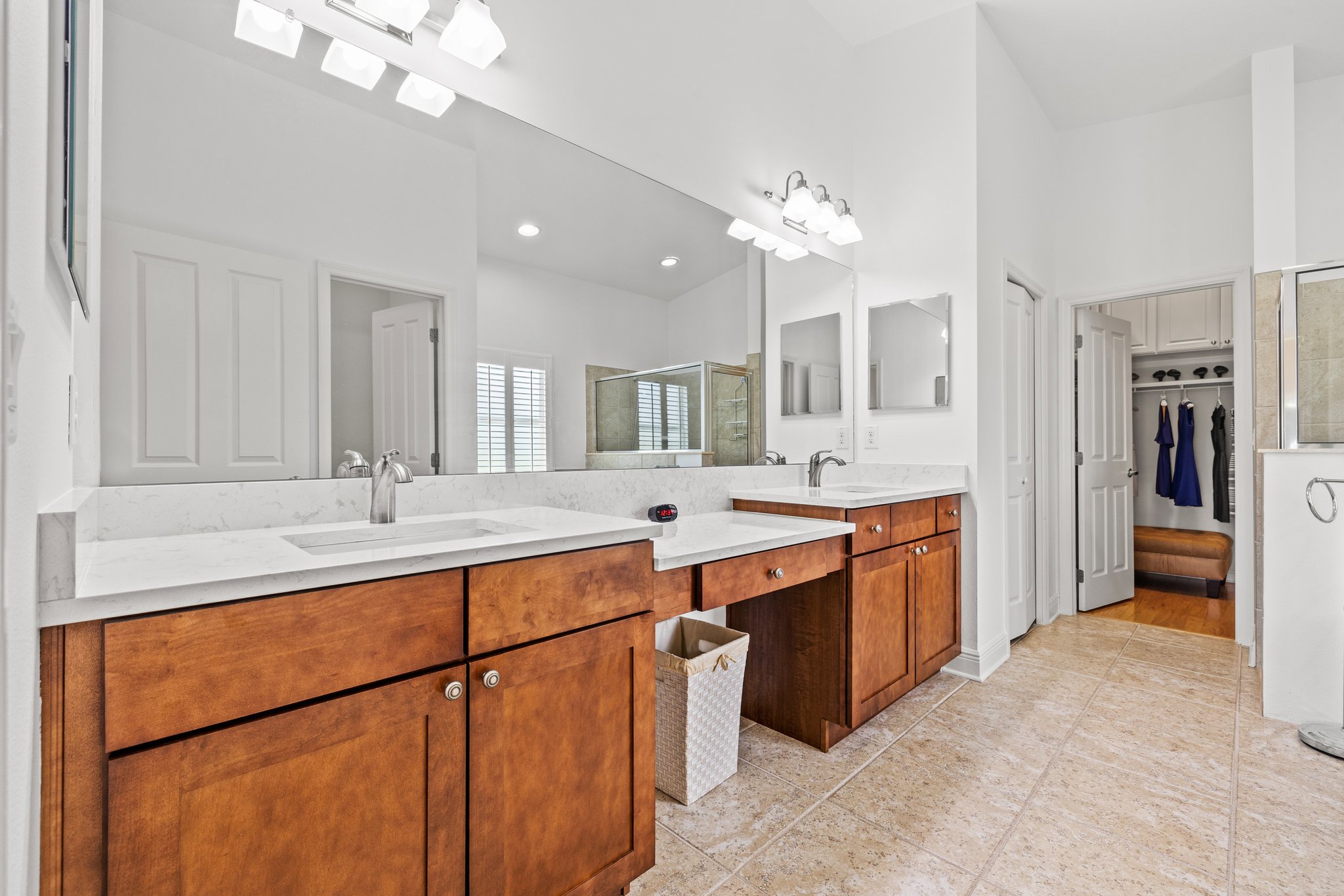 Dade City, Florida, 33525, United States, 4 Bedrooms Bedrooms, ,3 BathroomsBathrooms,Residential,For Sale,1854266