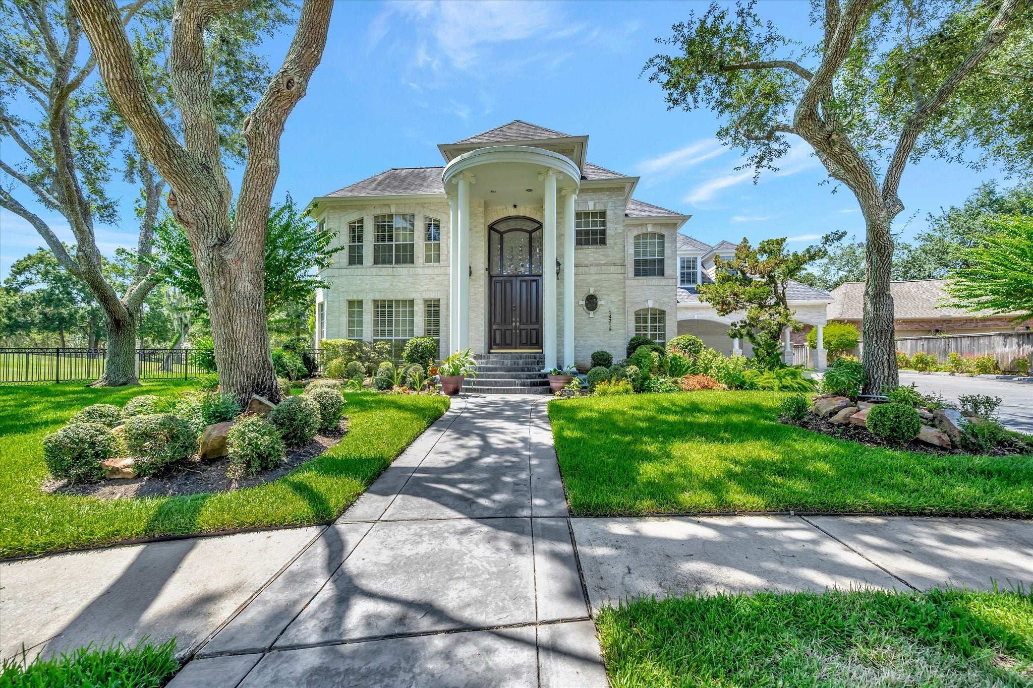Golf View Trl, Houston, TX 77059
