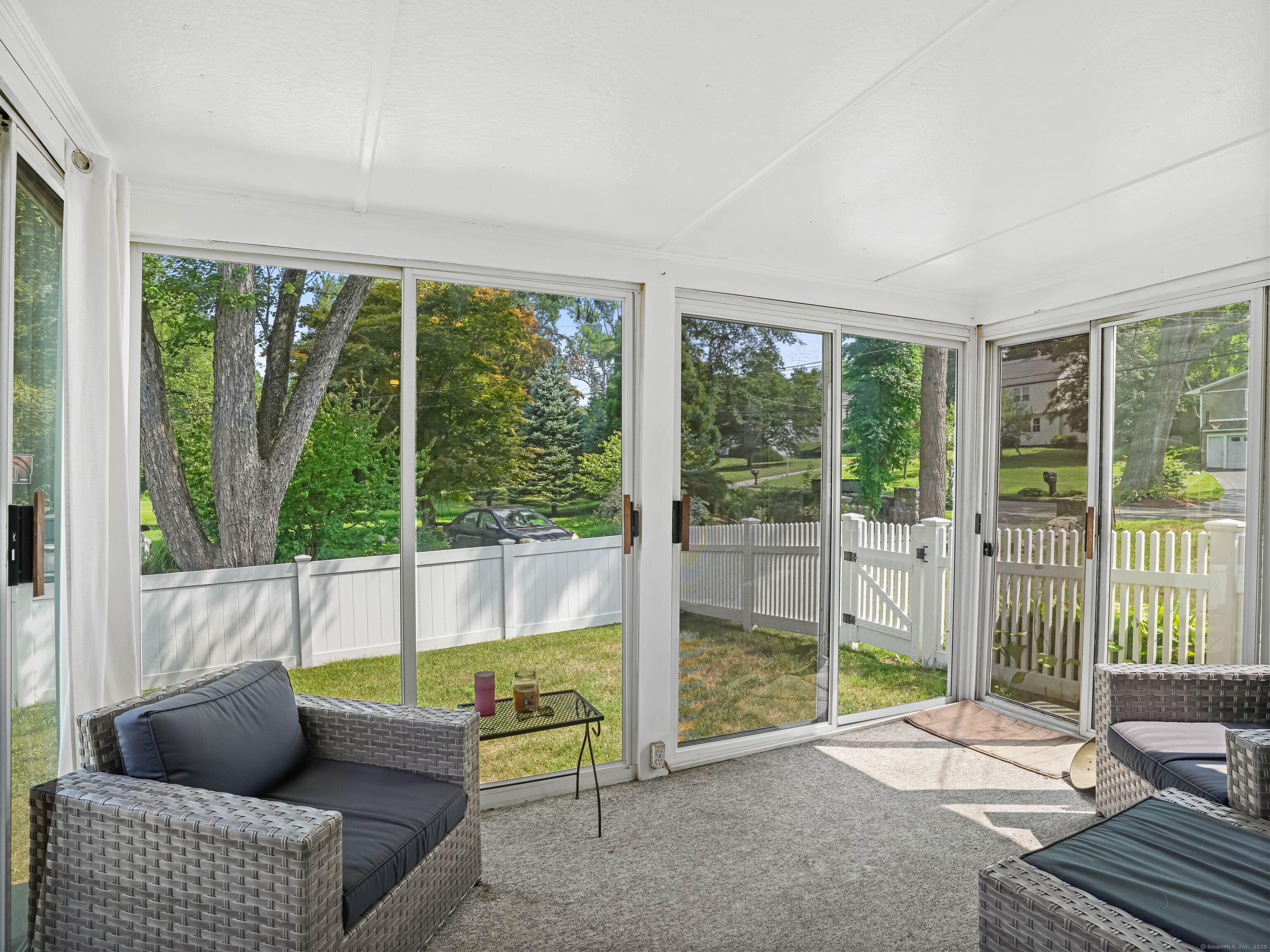 Trumbull, Connecticut, 06611, United States, 2 Bedrooms Bedrooms, ,2 BathroomsBathrooms,Residential,For Sale,1917497