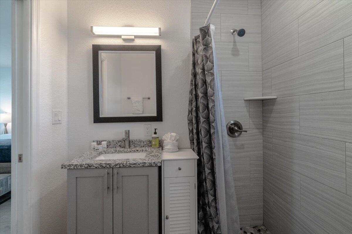 MARATHON, Florida, 33050, United States, 1 Bedroom Bedrooms, ,2 BathroomsBathrooms,Residential,For Sale,1906837