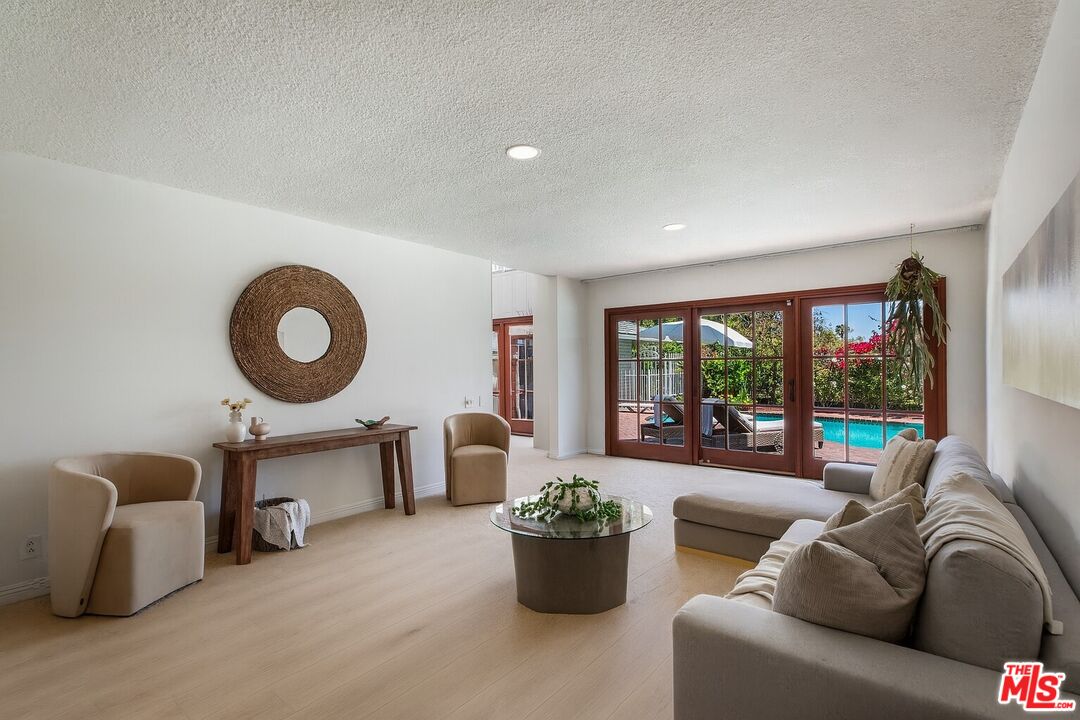 Los Angeles, California, 90027, United States, 4 Bedrooms Bedrooms, ,4 BathroomsBathrooms,Residential,For Sale,1918176