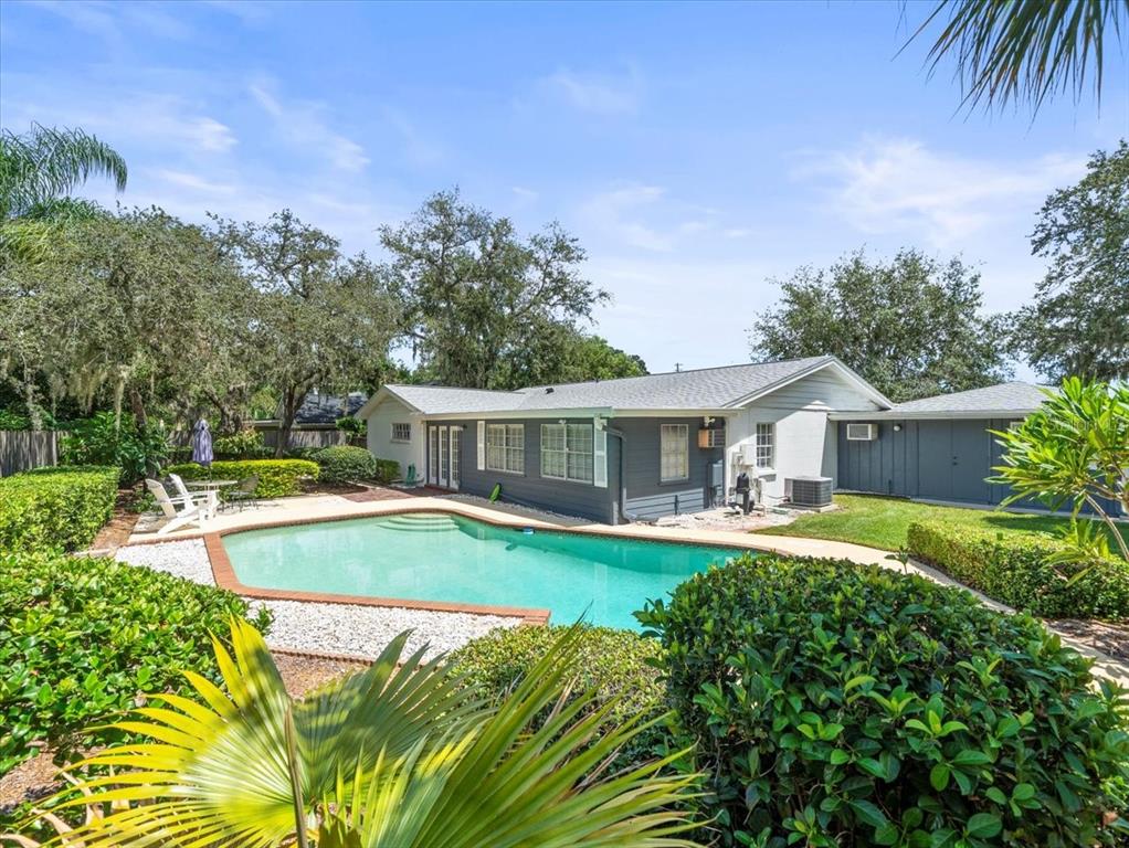 Tampa, Florida, 33618, United States, 4 Bedrooms Bedrooms, ,2 BathroomsBathrooms,Residential,For Sale,1917104
