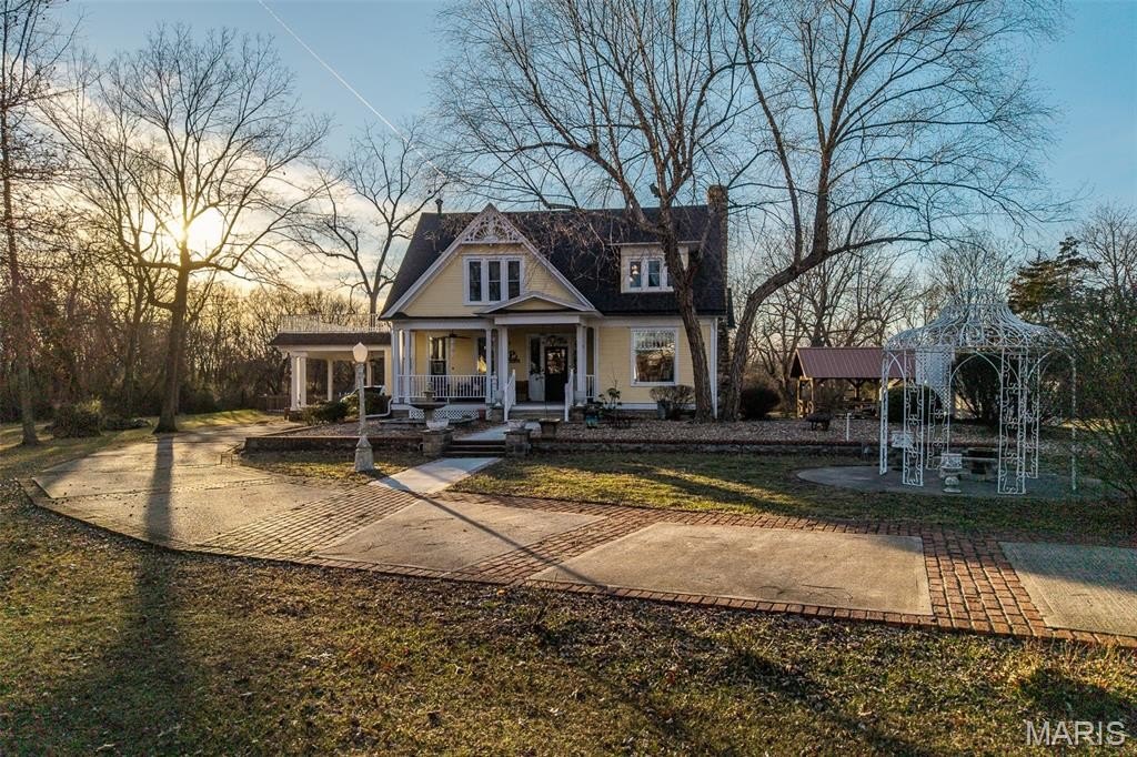 Lebanon, Missouri, 65536, United States, 3 Bedrooms Bedrooms, ,4 BathroomsBathrooms,Residential,For Sale,2017638