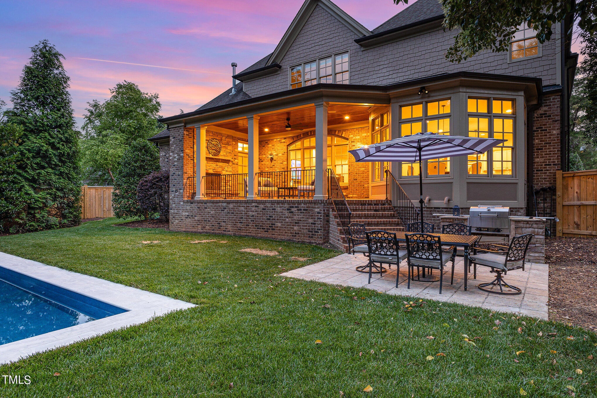 Raleigh, North Carolina, 27608, United States, ,4 BathroomsBathrooms,Residential,For Sale,1994667