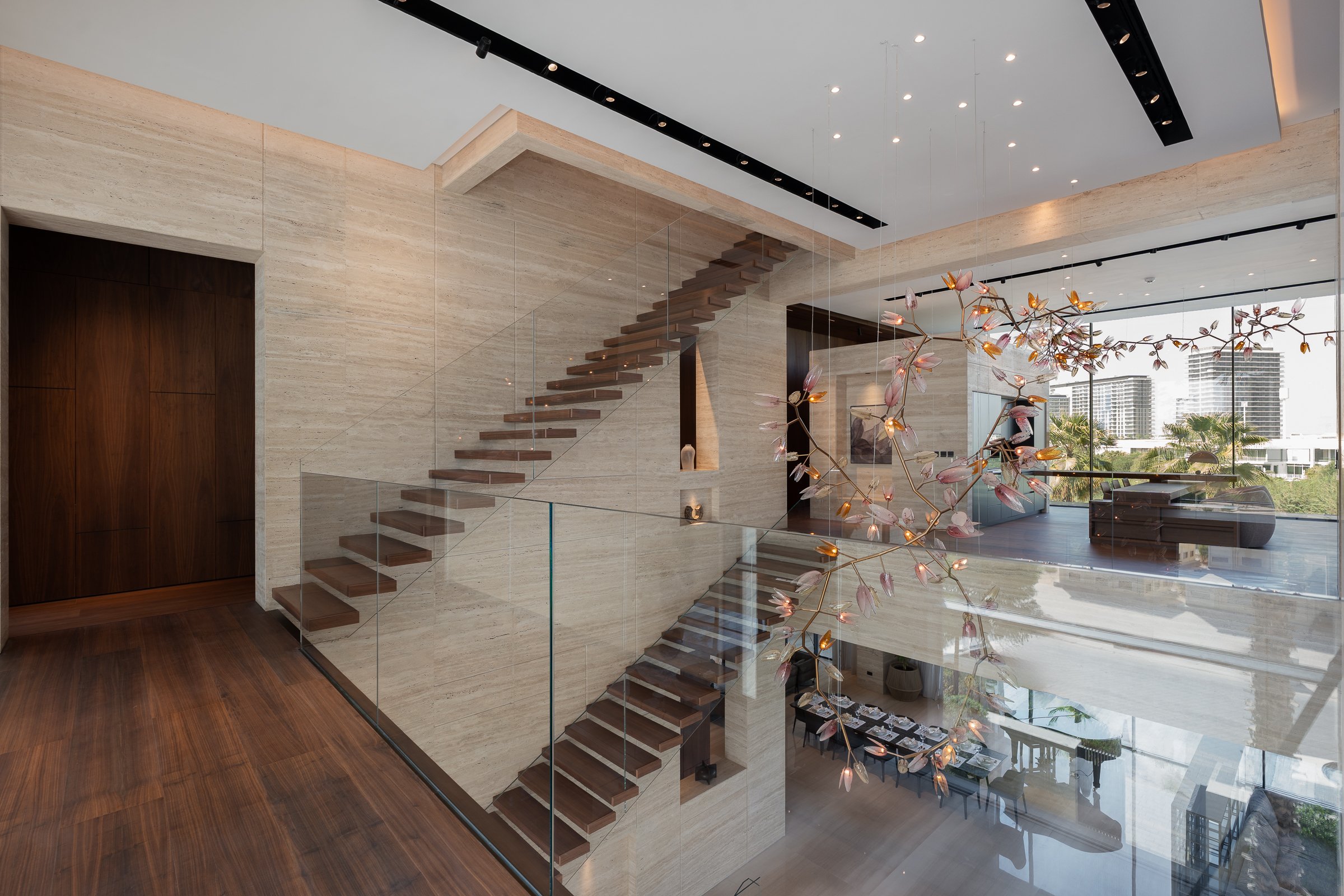  Custom-Built Mansion with Stunning Sunset Views - 物件實景