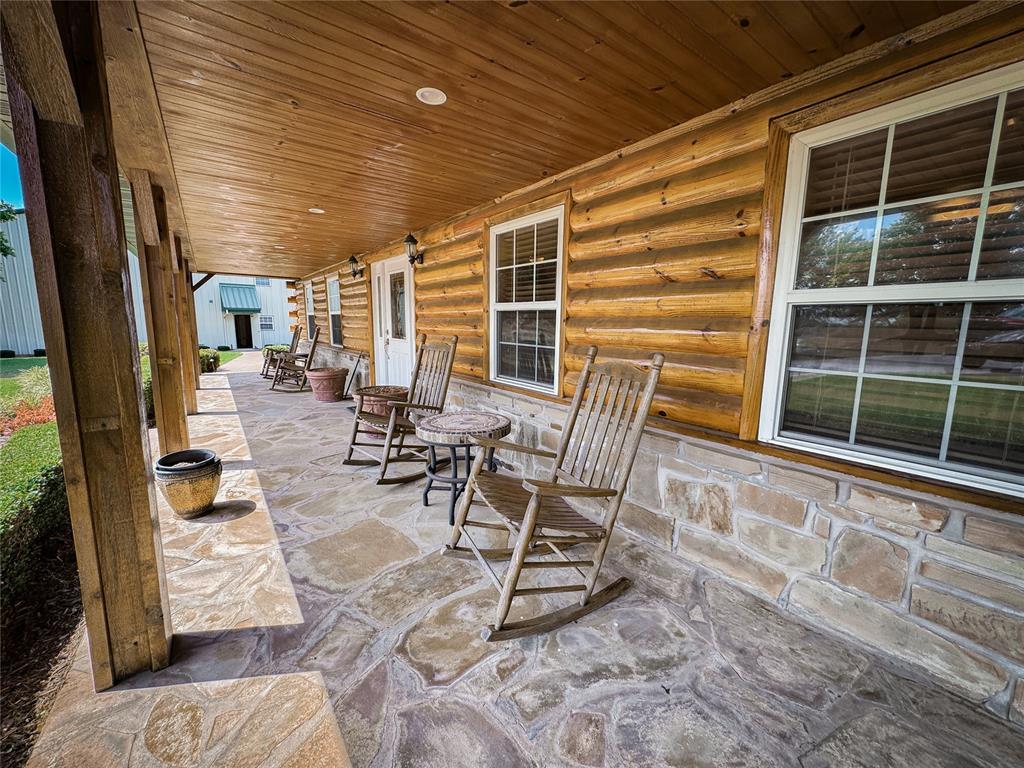 Fort Gibson, Oklahoma, 74434, United States, 2 Bedrooms Bedrooms, ,3 BathroomsBathrooms,Residential,For Sale,1982810