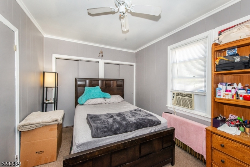 Belleville Twp., New Jersey, 07109, United States, 8 Bedrooms Bedrooms, ,3 BathroomsBathrooms,Residential,For Sale,1989037