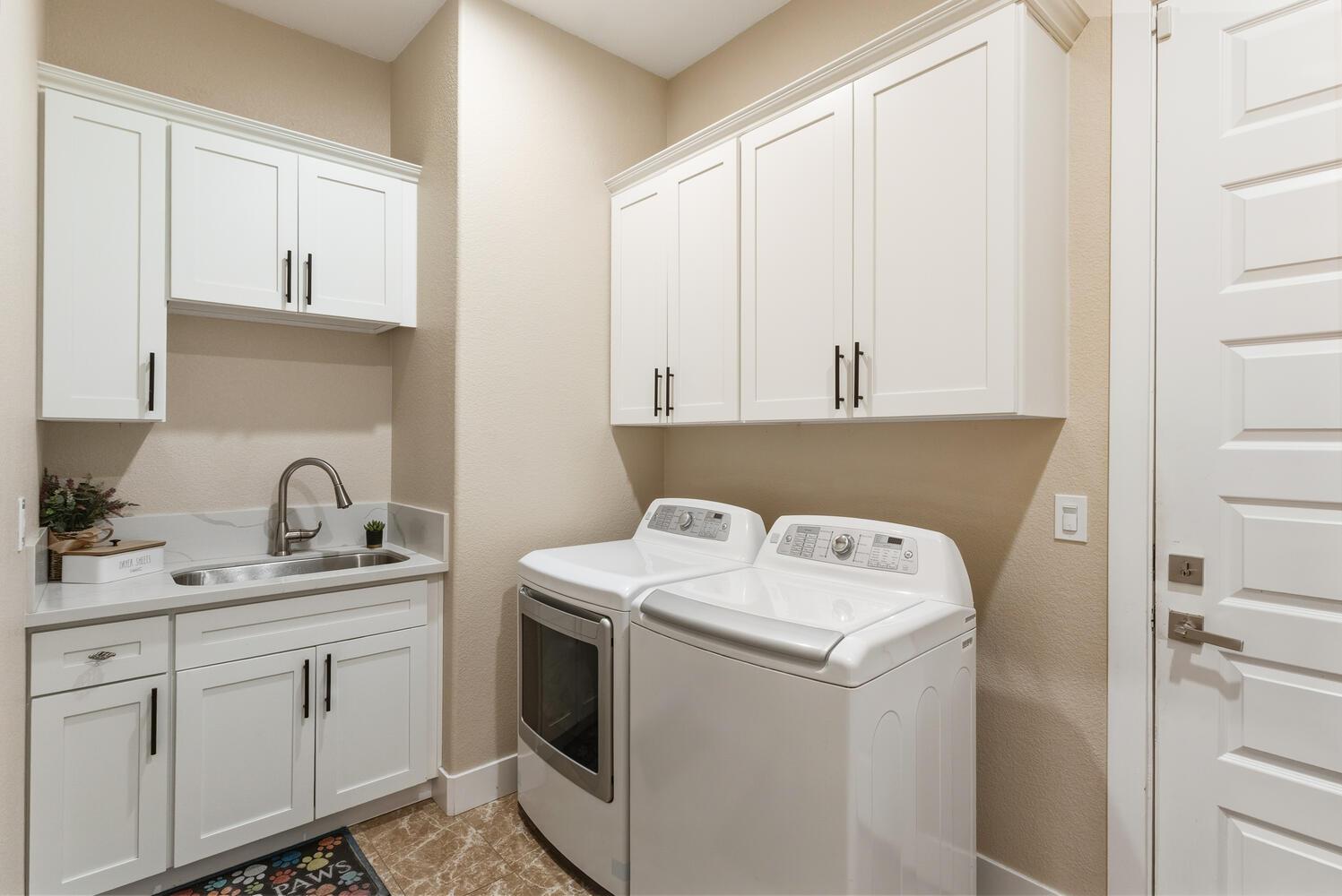 Tracy, California, 95377, United States, 4 Bedrooms Bedrooms, ,3 BathroomsBathrooms,Residential,For Sale,2001964