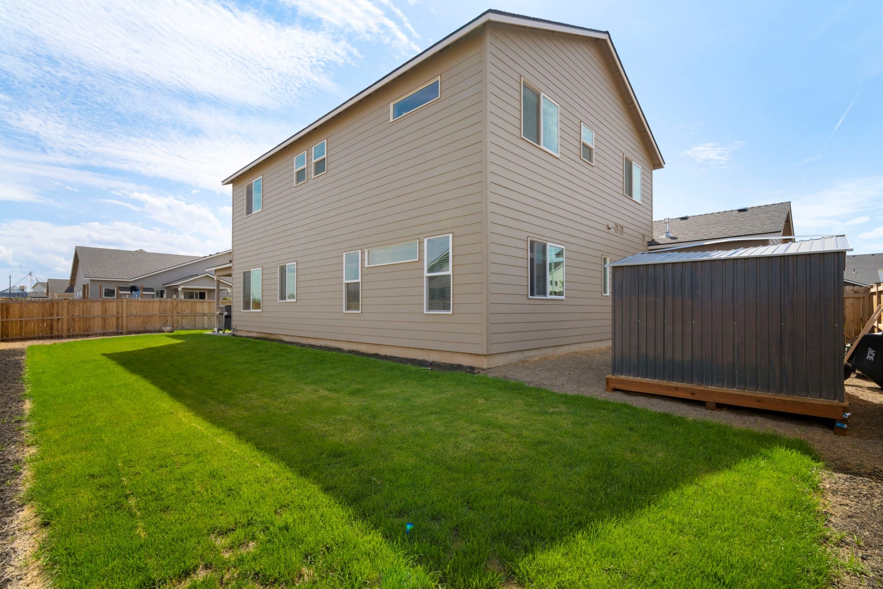  280 NW DOUBLE EAGLE AVE Madras, OR 97741 - 物件實景