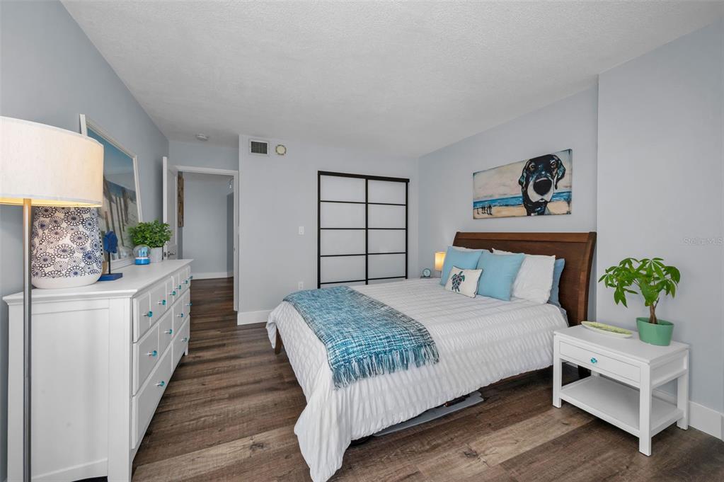 Clearwater Beach, Florida, 33767, United States, 2 Bedrooms Bedrooms, ,2 BathroomsBathrooms,Residential,For Sale,1786658