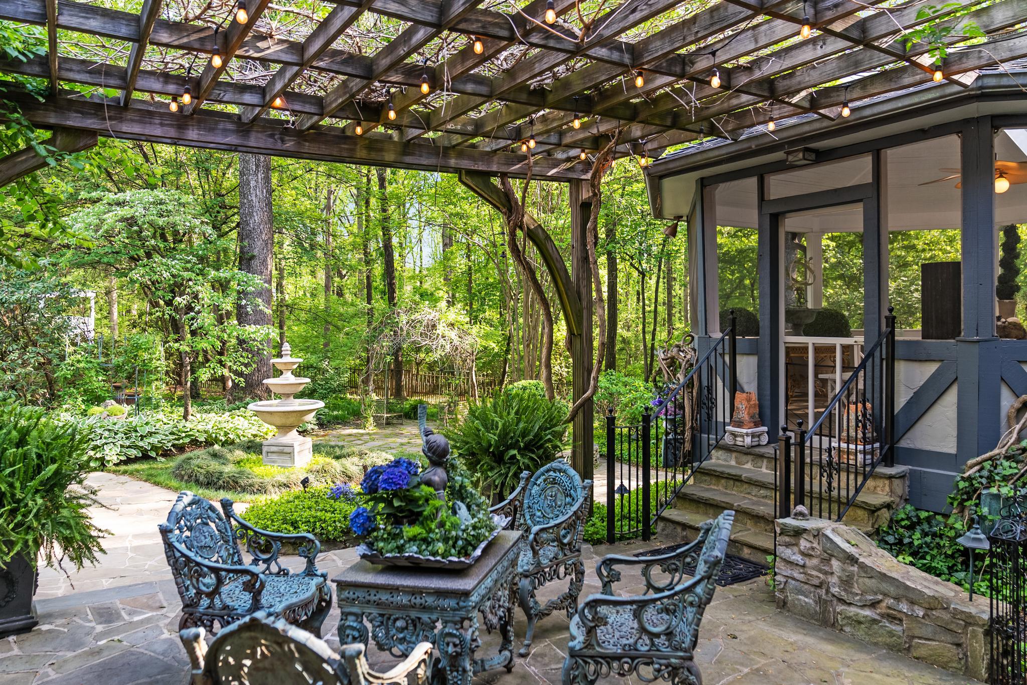  10205 Cedar Pond Drive, Vienna, VA, 22182 - 物件實景