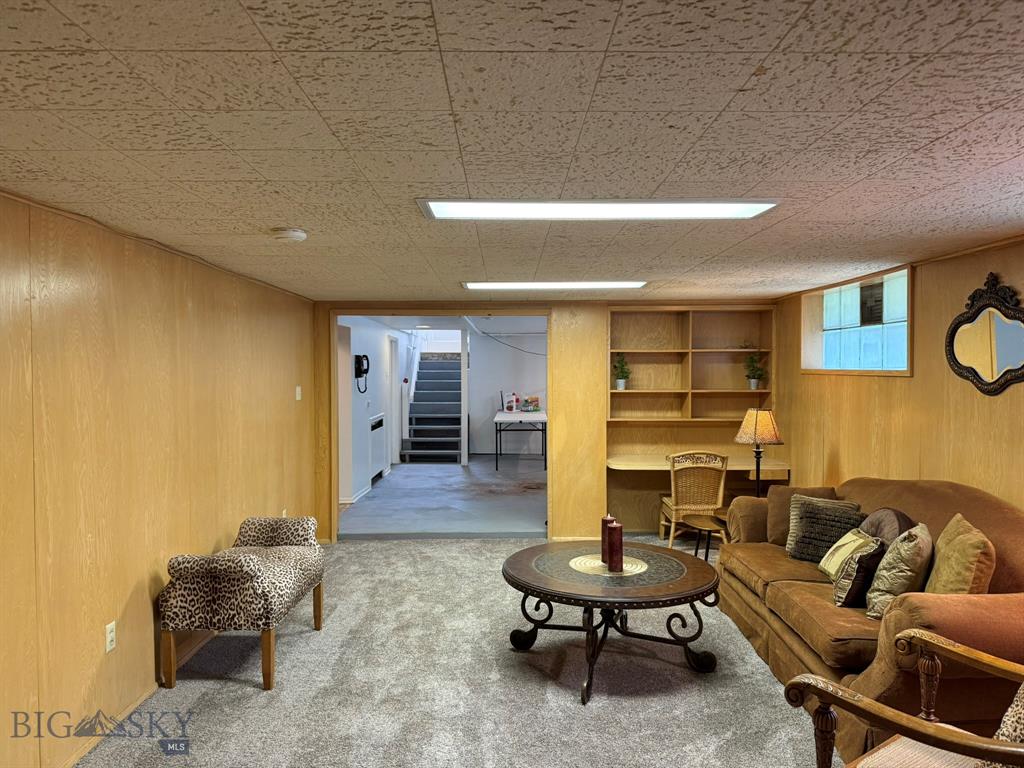 Butte, Montana, 59701, United States, 5 Bedrooms Bedrooms, ,3 BathroomsBathrooms,Residential,For Sale,1981249