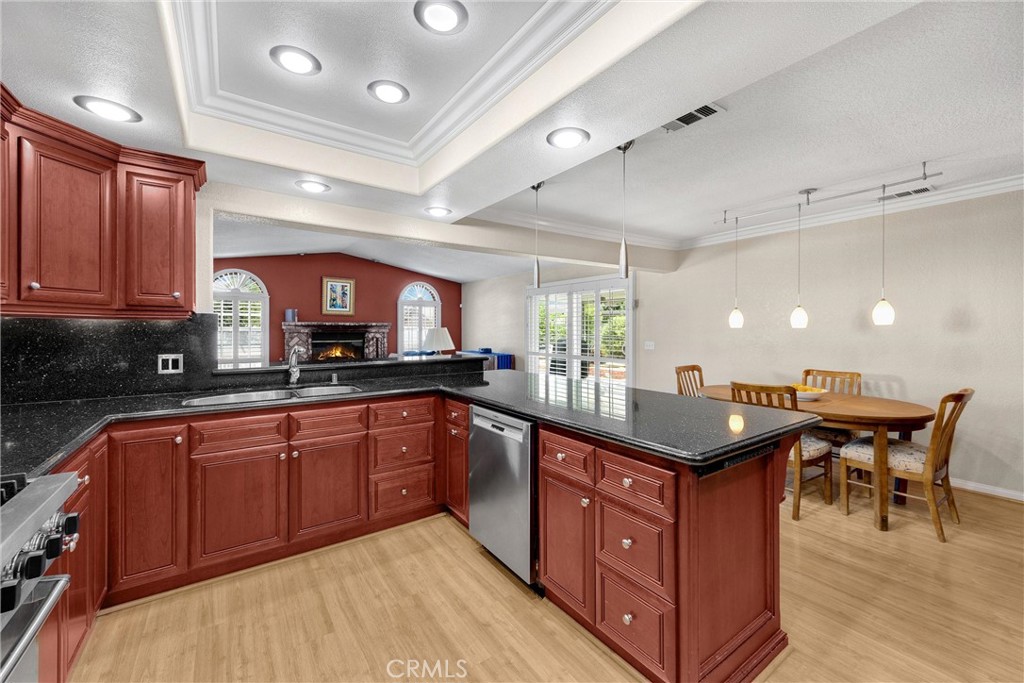 Upland, California, 91786, United States, 5 Bedrooms Bedrooms, ,2 BathroomsBathrooms,Residential,For Sale,1927860
