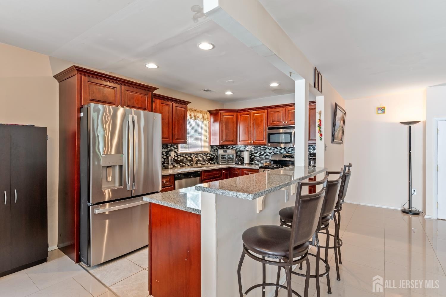 Edison, New Jersey, 08820, United States, 4 Bedrooms Bedrooms, ,2 BathroomsBathrooms,Residential,For Sale,1921725