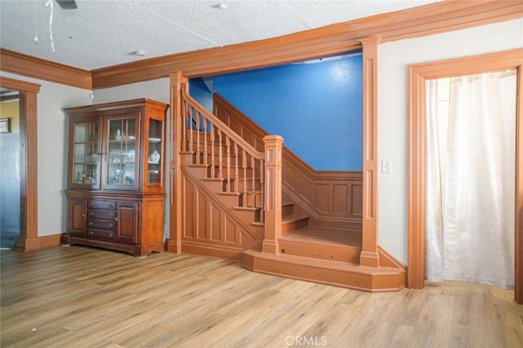 Los Angeles, California, 90061, United States, ,Residential,For Sale,1855356