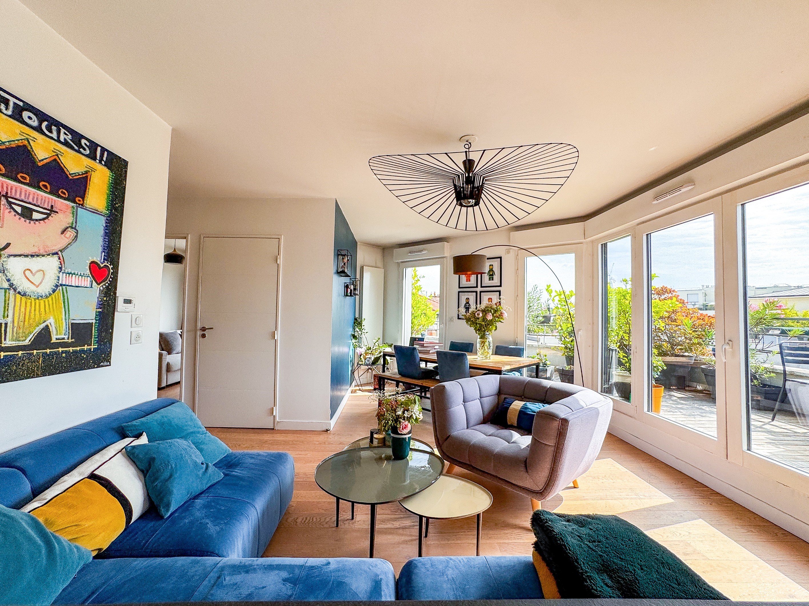  Issy-les-Moulineaux (City Centre) – Top floor 2-bedroom apartment with terrace … - 物件實景