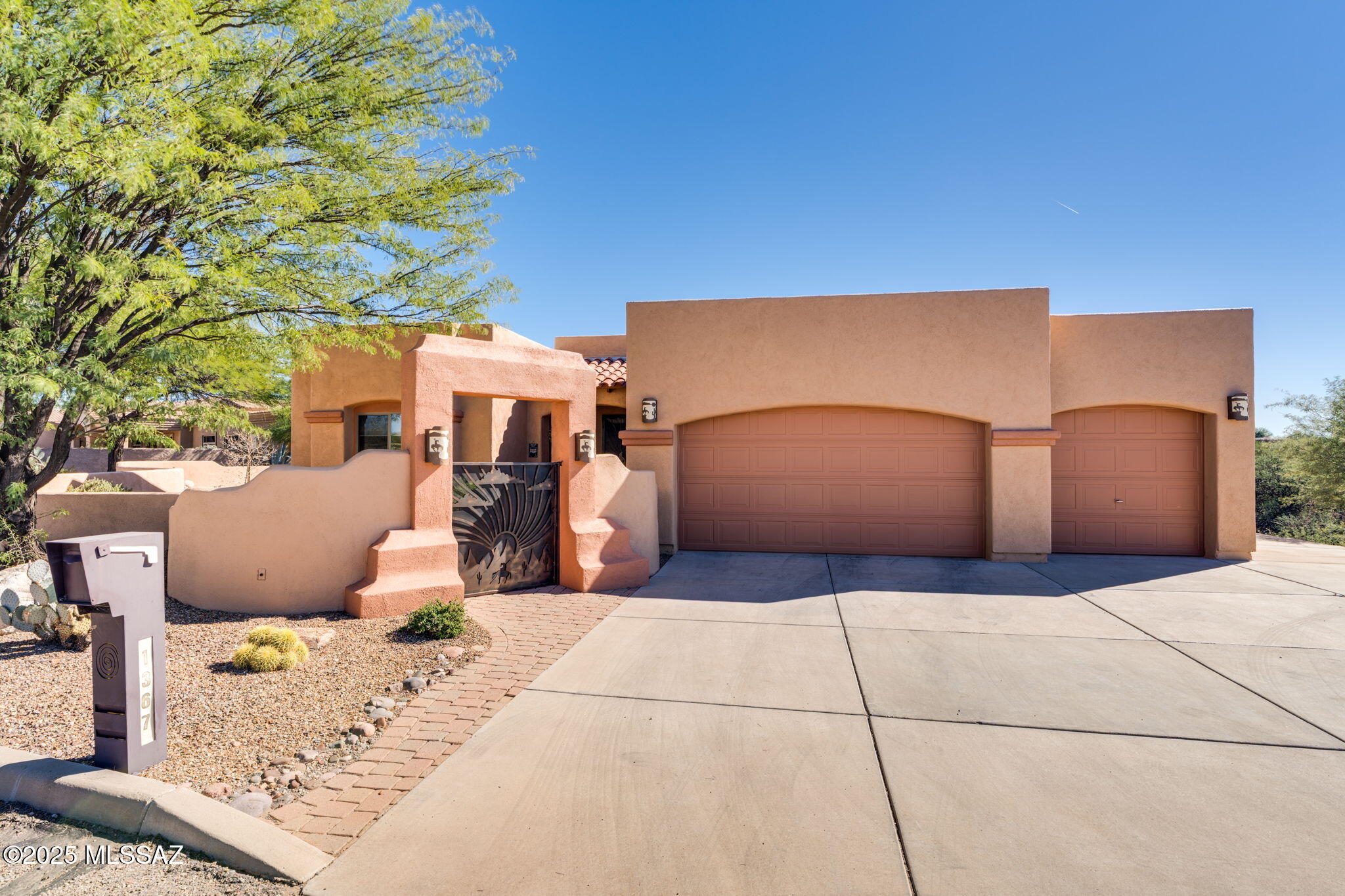 Green Valley, Arizona, 85614, United States, 3 Bedrooms Bedrooms, ,2 BathroomsBathrooms,Residential,For Sale,1989151