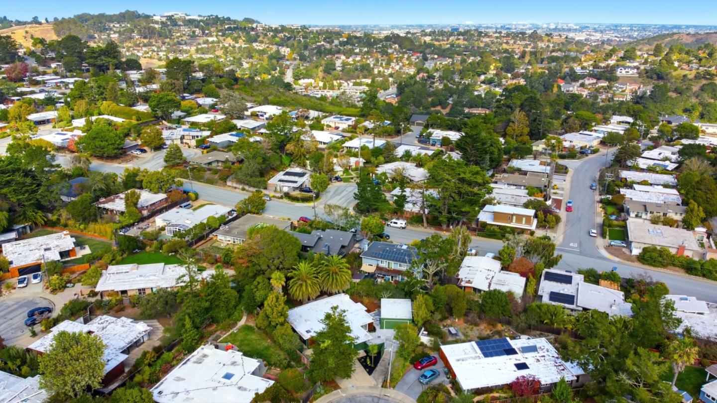 San Mateo, California, 94402, United States, 3 Bedrooms Bedrooms, ,2 BathroomsBathrooms,Residential,For Sale,1989577