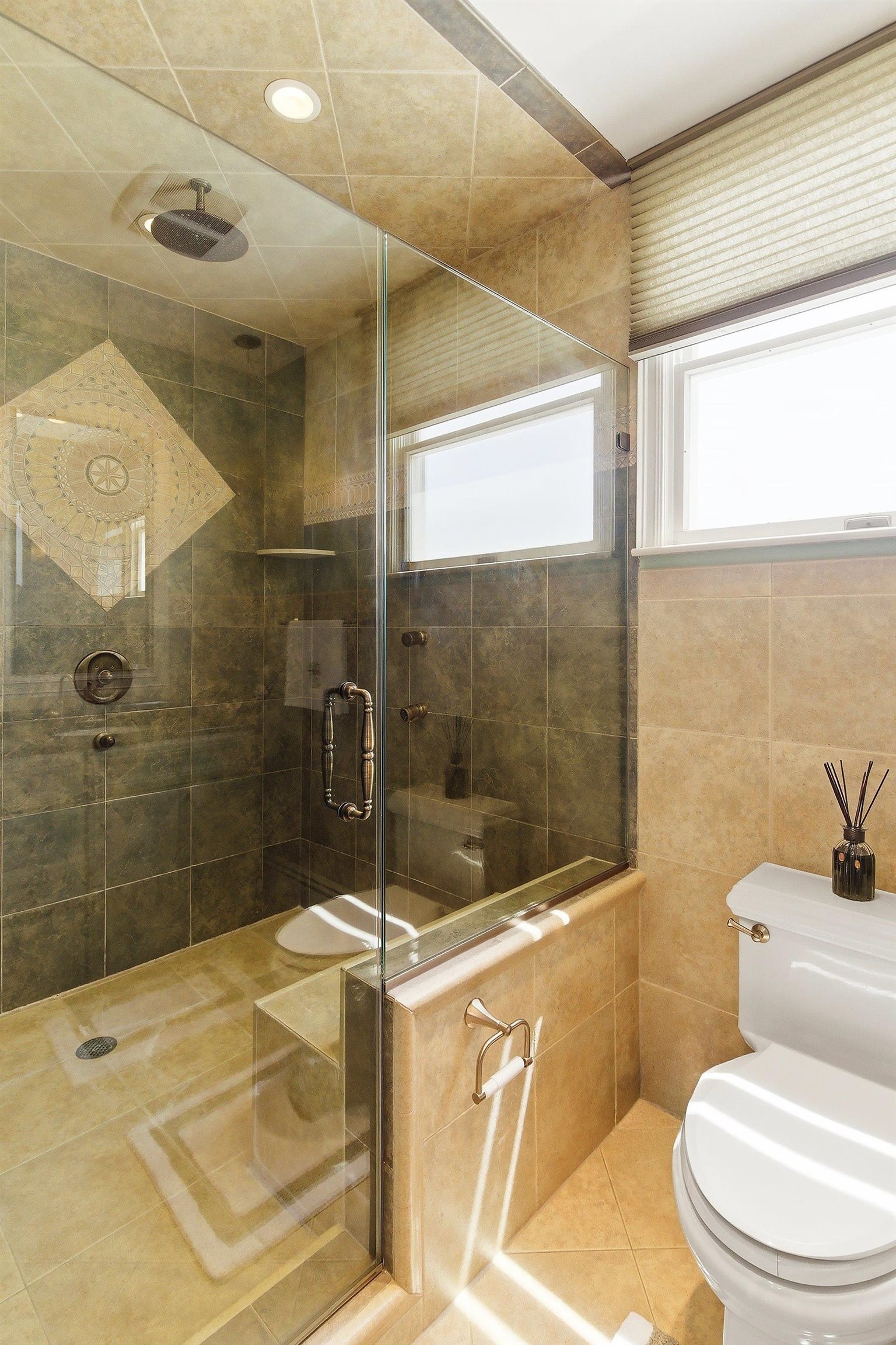 JC, Greenville, New Jersey, 07305, United States, 3 Bedrooms Bedrooms, ,3 BathroomsBathrooms,Residential,For Sale,2048118