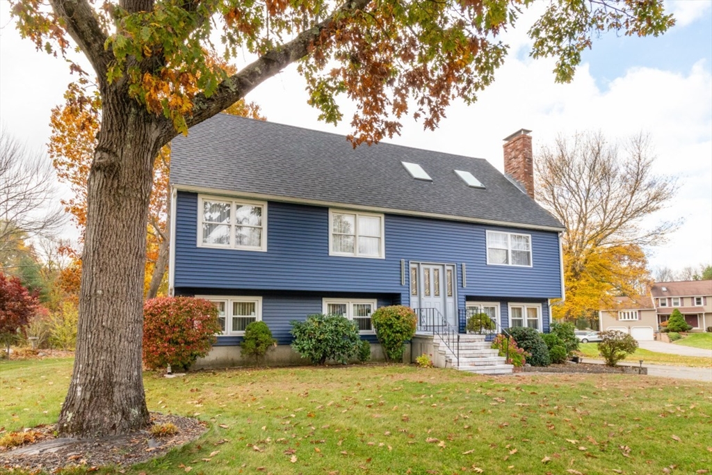 Stoughton, Massachusetts, 02072, United States, 4 Bedrooms Bedrooms, ,3 BathroomsBathrooms,Residential,For Sale,1987663