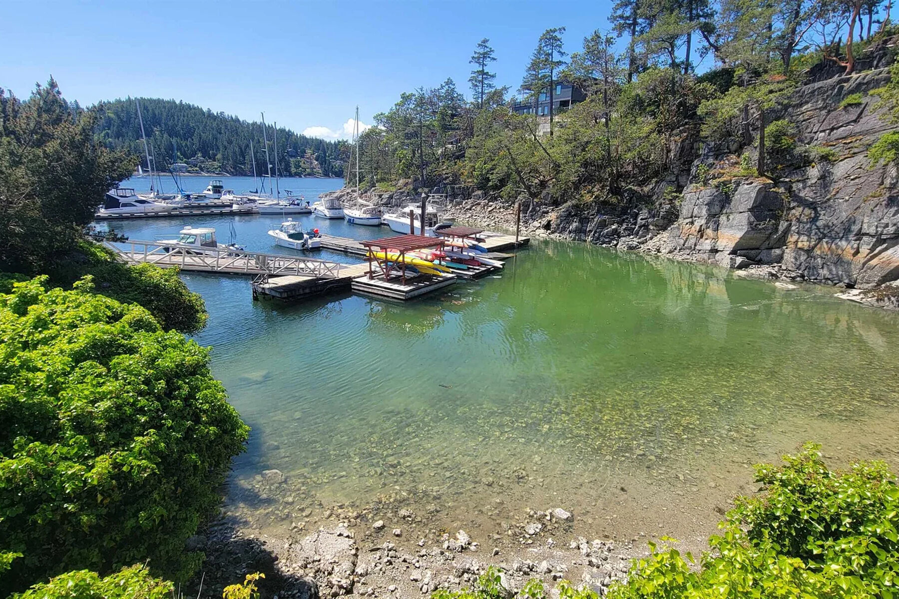  Garden Bay, Sunshine Coast - 物件實景