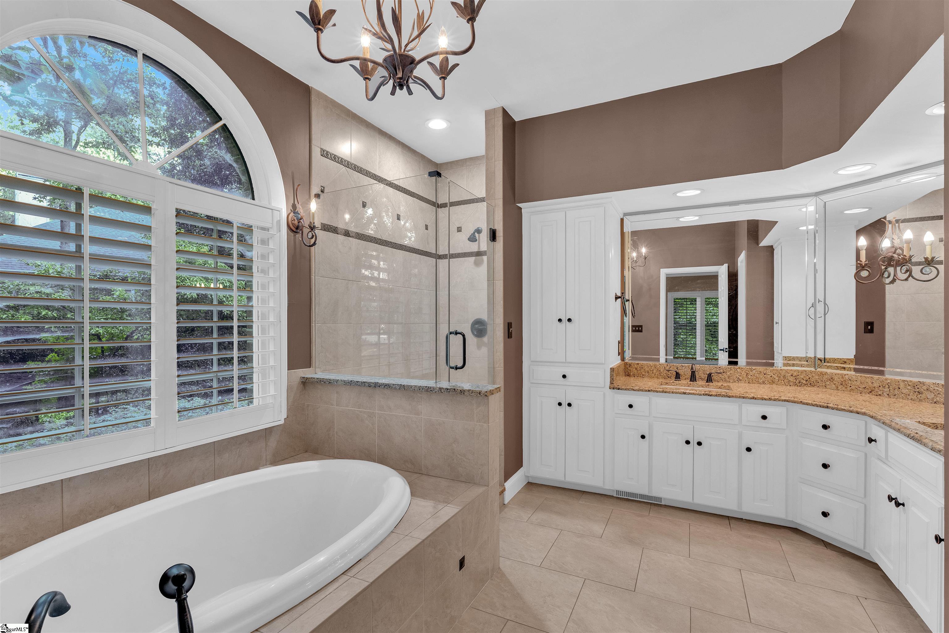 Spartanburg, South Carolina, 29306, United States, 4 Bedrooms Bedrooms, ,5 BathroomsBathrooms,Residential,For Sale,1913209