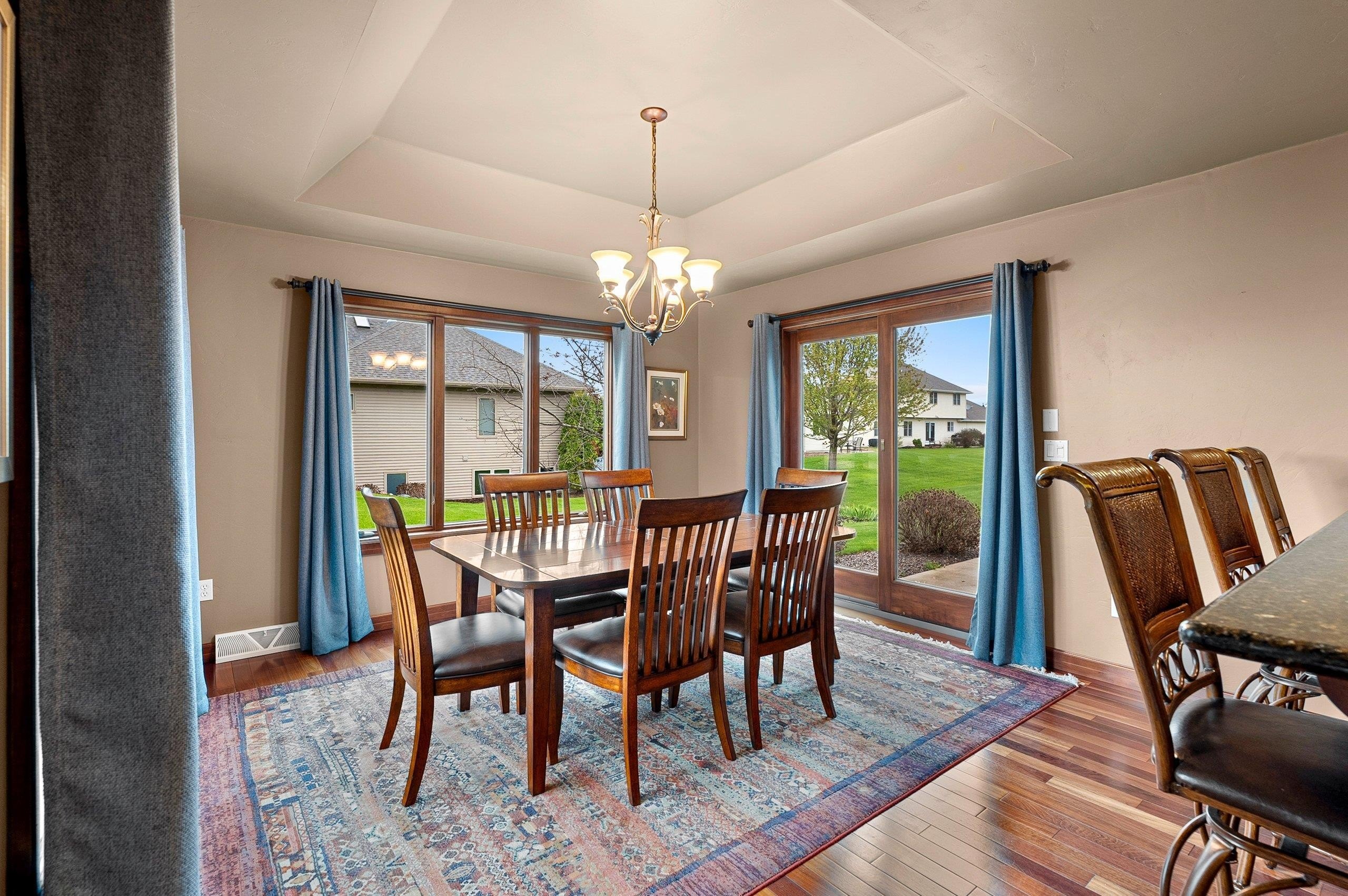 DE PERE, Wisconsin, 54115, United States, 3 Bedrooms Bedrooms, ,4 BathroomsBathrooms,Residential,For Sale,2048400