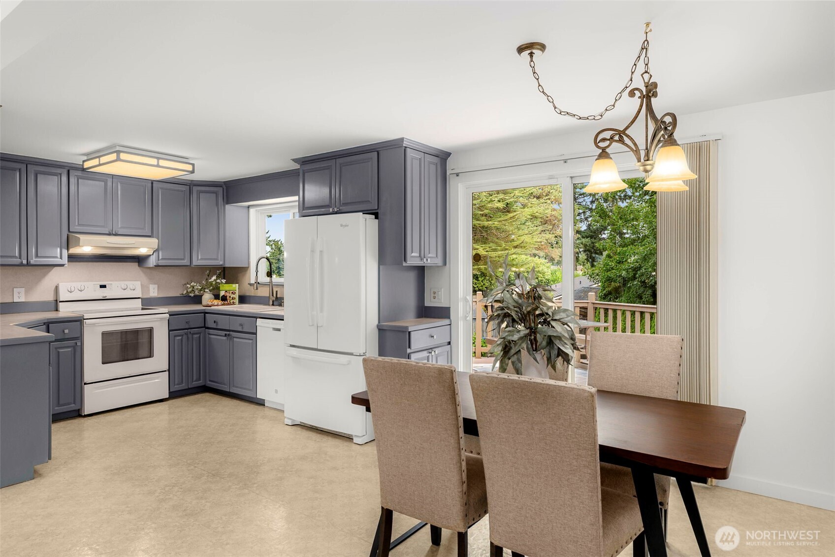 Bellevue, Washington, 98008, United States, 5 Bedrooms Bedrooms, ,2 BathroomsBathrooms,Residential,For Sale,1941781