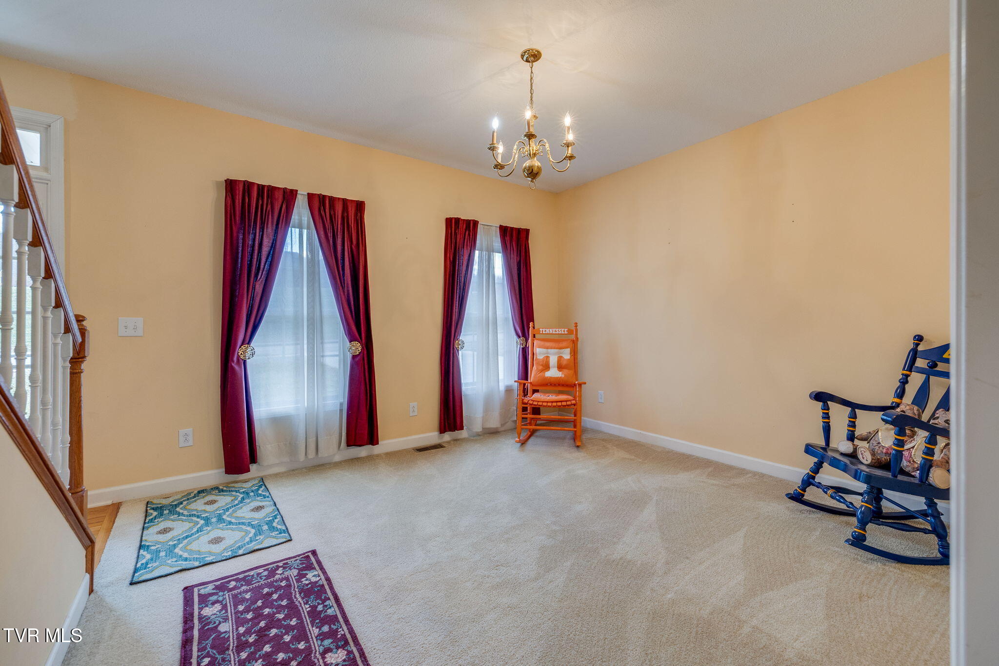 Johnson City, Tennessee, 37601, United States, 5 Bedrooms Bedrooms, ,4 BathroomsBathrooms,Residential,For Sale,2005750