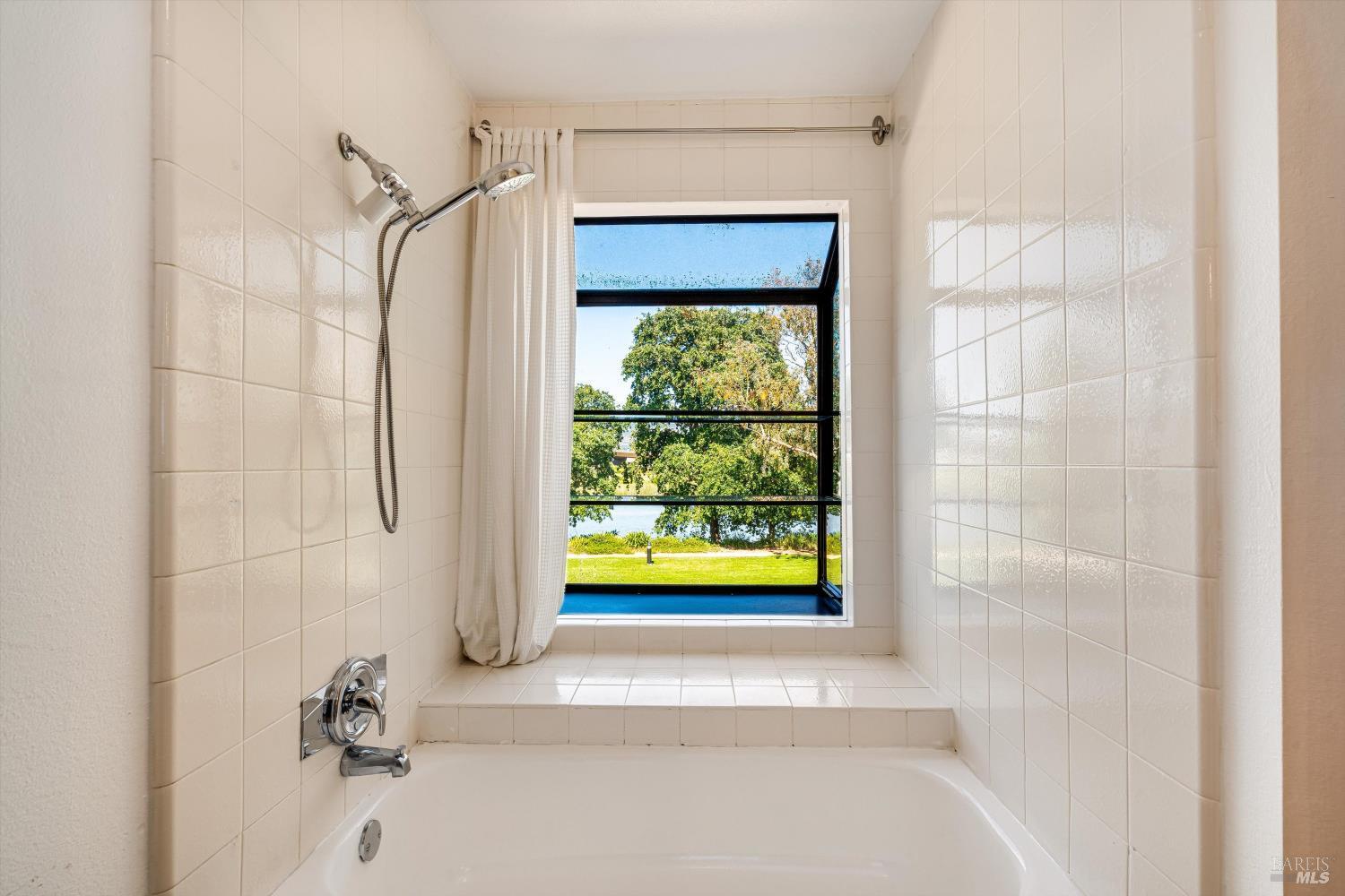 Napa, California, 94559, United States, 3 Bedrooms Bedrooms, ,3 BathroomsBathrooms,Residential,For Sale,1837720