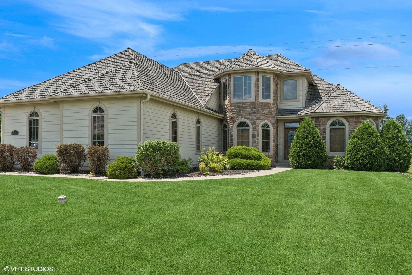 Caledonia, Wisconsin, 53126, United States, 4 Bedrooms Bedrooms, ,3 BathroomsBathrooms,Residential,For Sale,1882990