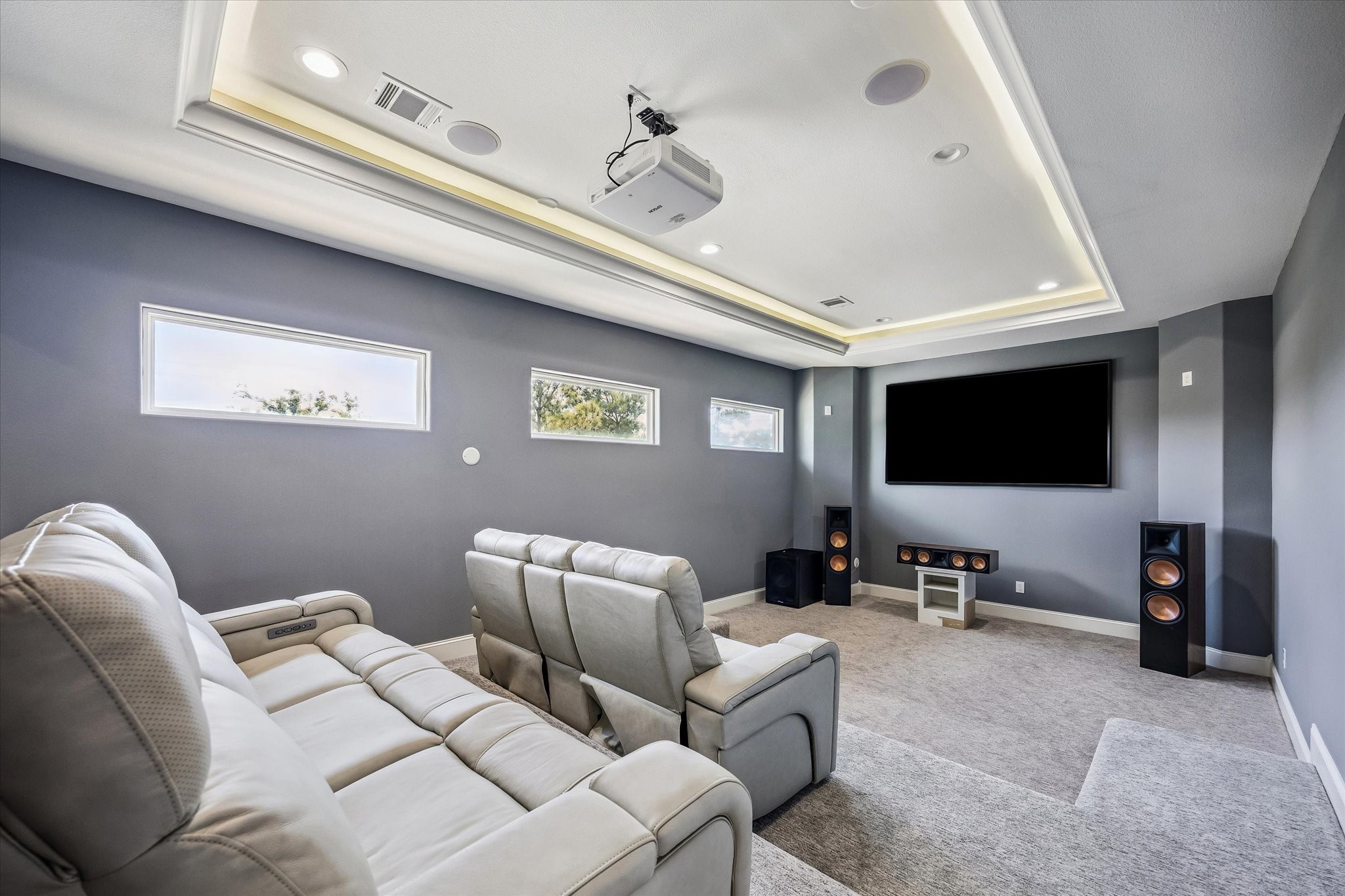 9761 Westview Drive - 物件實景