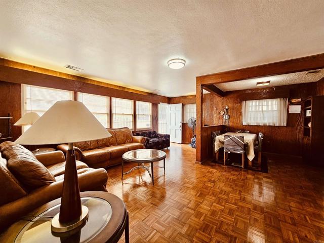 Long Beach, California, 90810, United States, 4 Bedrooms Bedrooms, ,3 BathroomsBathrooms,Residential,For Sale,1983865