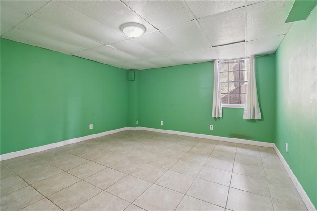 Smyrna, Georgia, 30082, United States, 6 Bedrooms Bedrooms, ,3 BathroomsBathrooms,Residential,For Sale,2002854