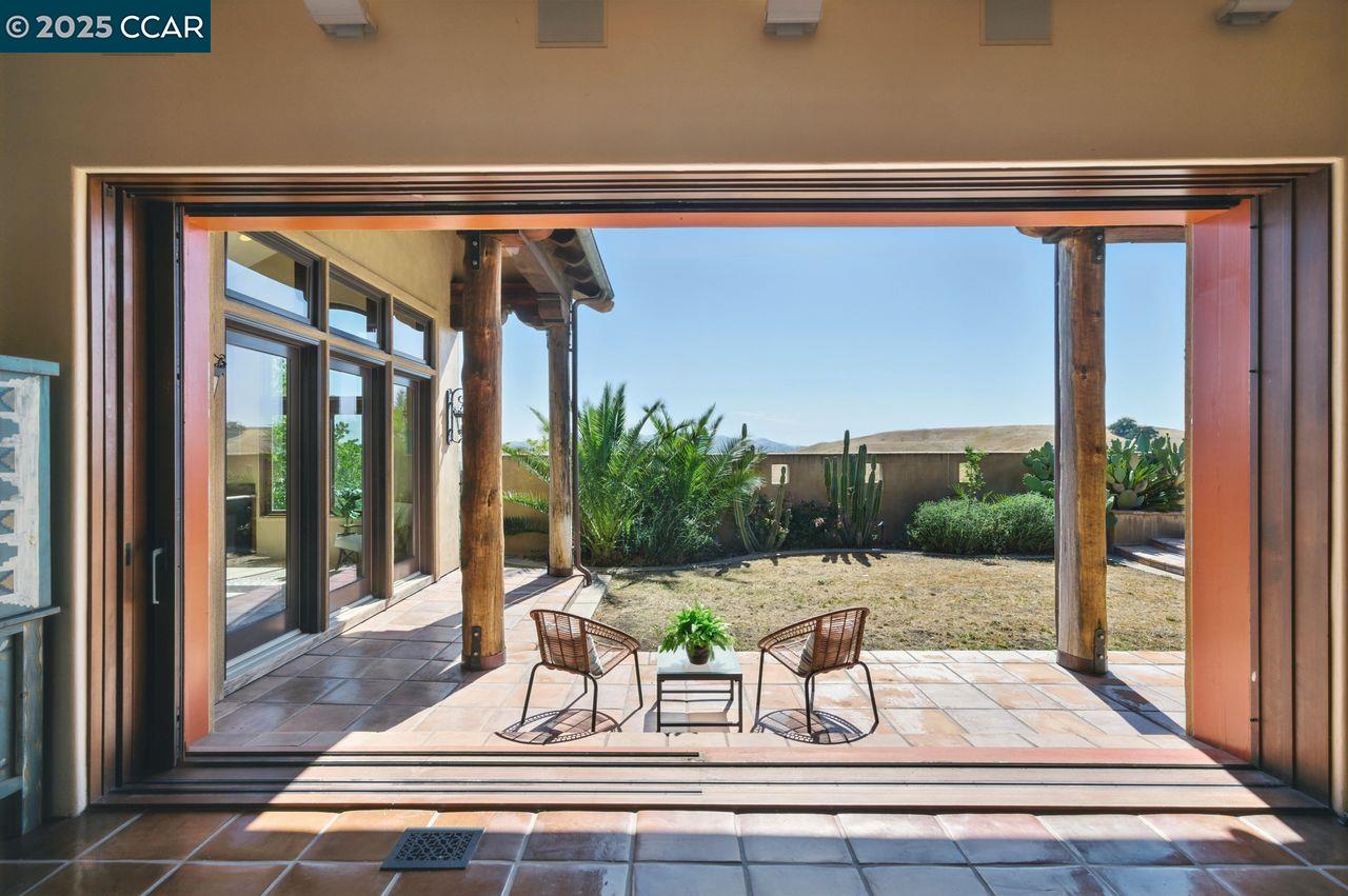 Danville, California, 94506, United States, 4 Bedrooms Bedrooms, ,4 BathroomsBathrooms,Residential,For Sale,1940508