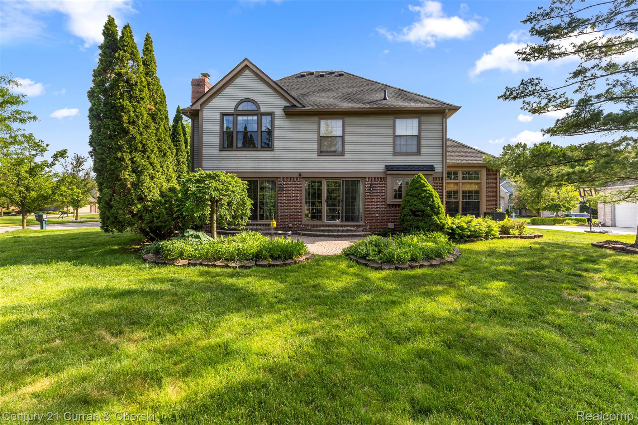Canton Charter Township, Michigan, 48188, United States, 4 Bedrooms Bedrooms, ,4 BathroomsBathrooms,Residential,For Sale,2049400