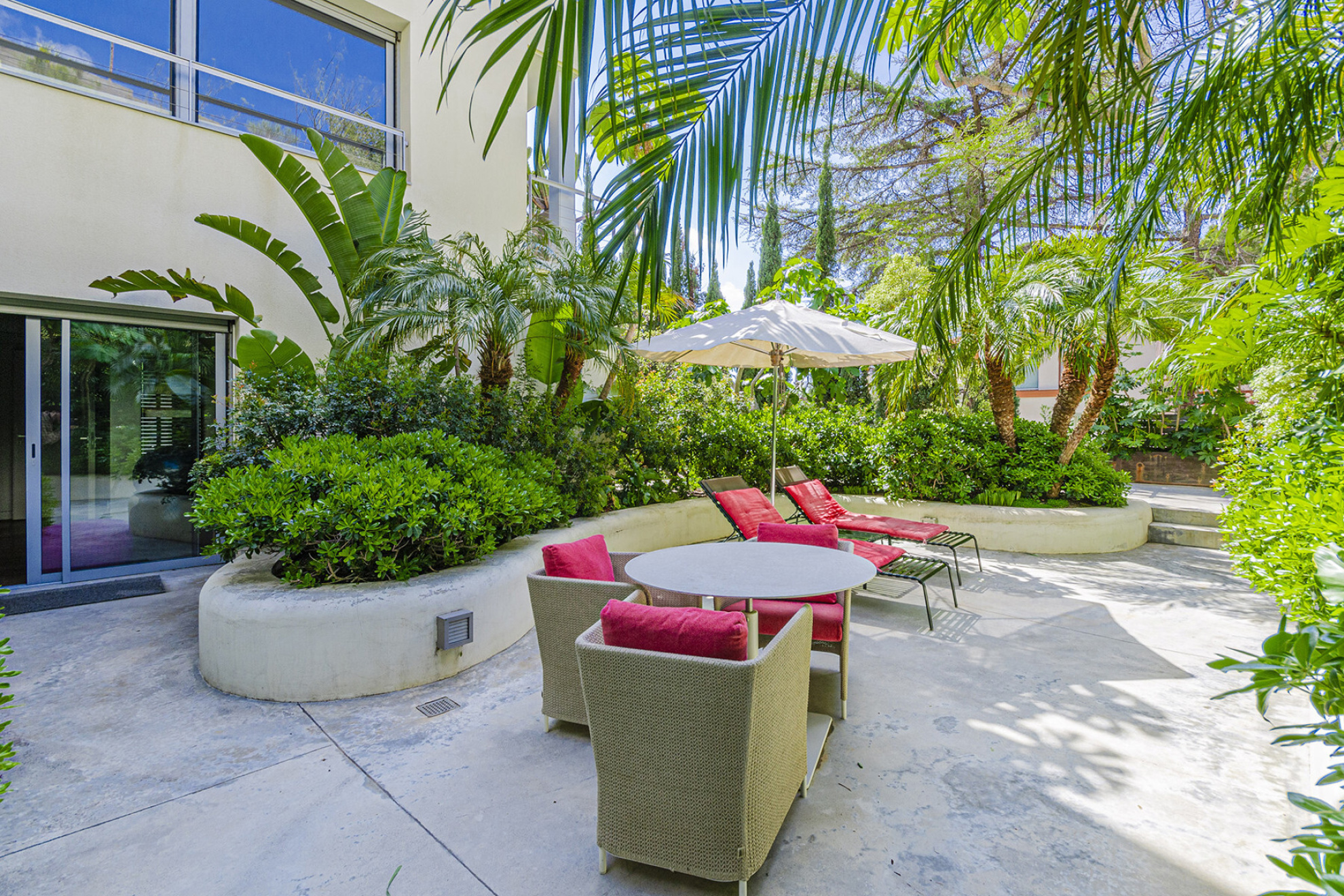  Property with breathtaking views surrounded by tropical garden - 物件實景