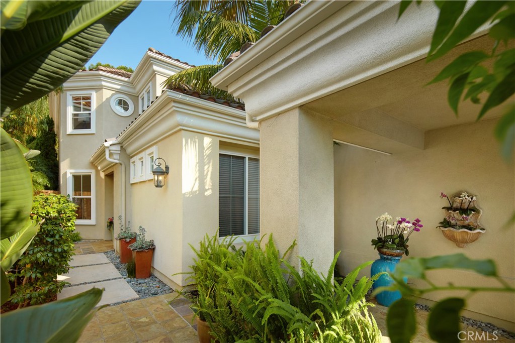 Newport Beach, California, 92660, United States, 4 Bedrooms Bedrooms, ,3 BathroomsBathrooms,Residential,For Sale,1991326
